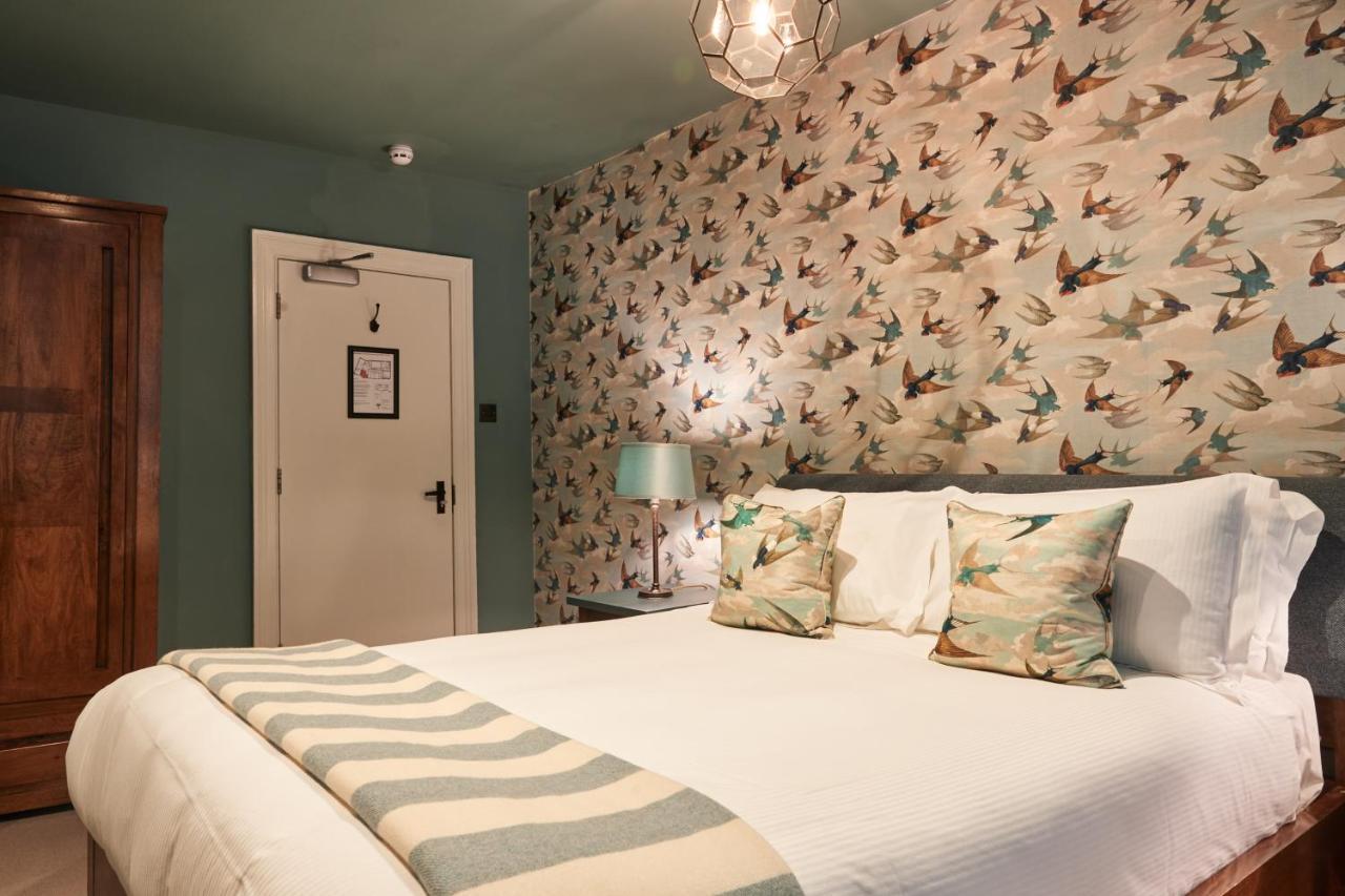 The Kings Arms Hotel Удсток Екстериор снимка