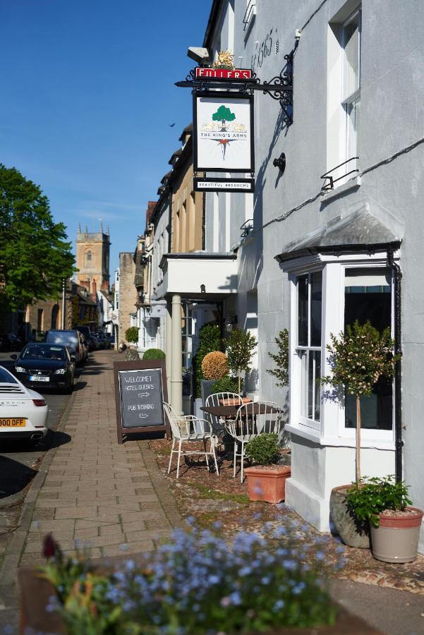 The Kings Arms Hotel Удсток Екстериор снимка